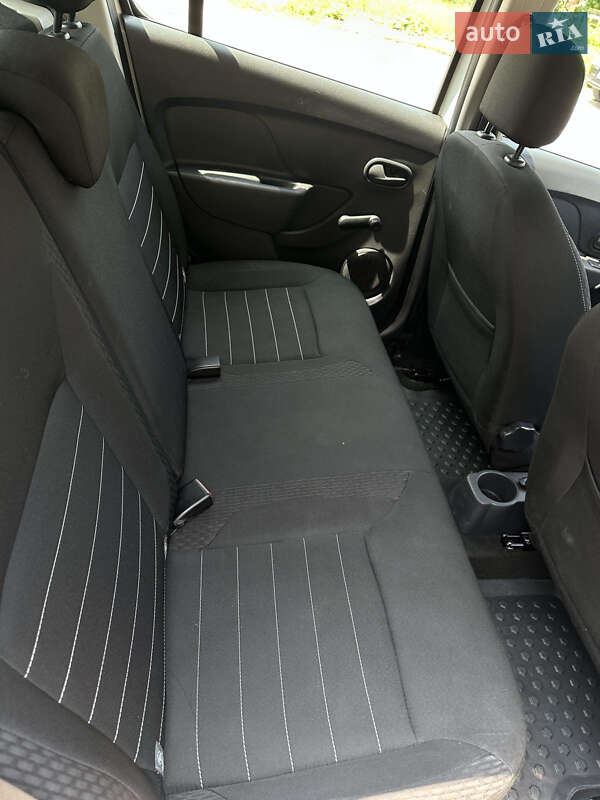 Хетчбек Renault Sandero 2020 в Новомосковську фото 13 Хетчбек Renault Sandero 2020 в Новомосковську