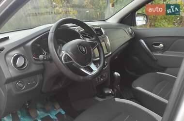 Хэтчбек Renault Sandero 2018 в 