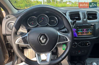 Хетчбек Renault Sandero 2019 в 