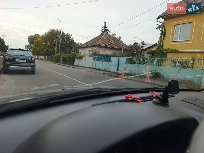 Хэтчбек Renault Sandero 2012 в Мукачево фото 5 Хэтчбек Renault Sandero 2012 в Мукачево