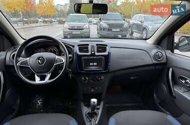 Хэтчбек Renault Sandero 2020 в 