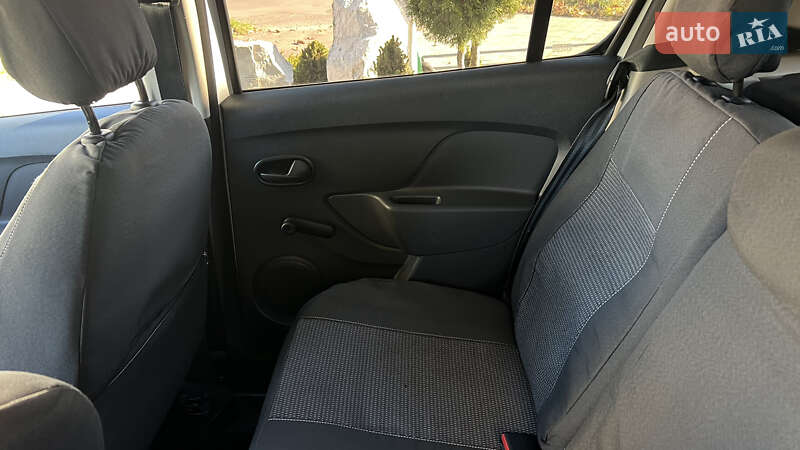 Хэтчбек Renault Sandero 2020 в Львове фото 28 Хэтчбек Renault Sandero 2020 в Львове