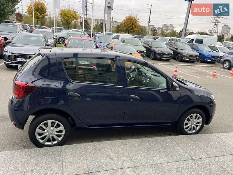 Хэтчбек Renault Sandero 2019 в Киеве фото 8 Хэтчбек Renault Sandero 2019 в Киеве
