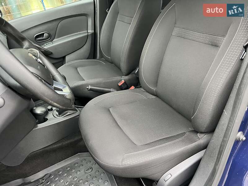 Хэтчбек Renault Sandero 2019 в Киеве фото 10 Хэтчбек Renault Sandero 2019 в Киеве