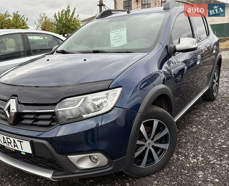 Хэтчбек Renault Sandero 2017 в Звенигородке