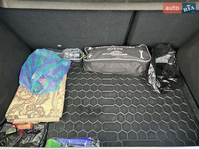 Хэтчбек Renault Sandero 2014 в Запорожье