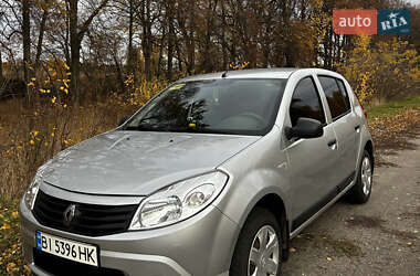 Хэтчбек Renault Sandero 2011 в Лубнах