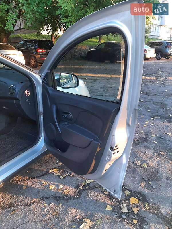 Хэтчбек Renault Sandero 2014 в Белой Церкви