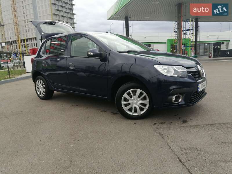 Хэтчбек Renault Sandero 2019 в Киеве