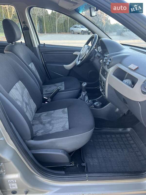 Хетчбек Renault Sandero 2012 в Кривому Розі