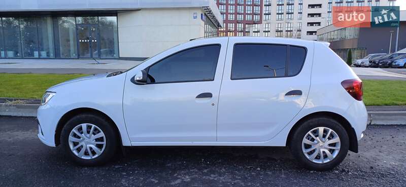 Хэтчбек Renault Sandero 2021 в Киеве