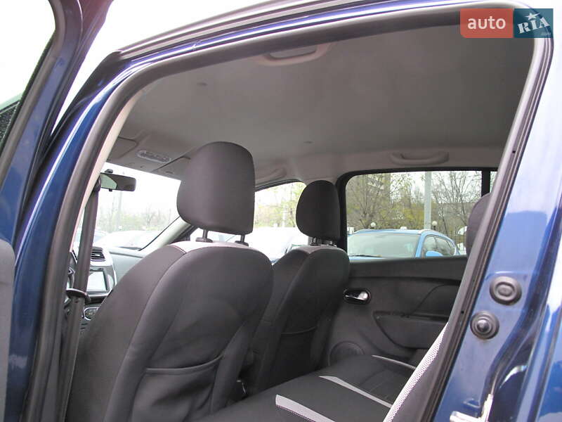 Хэтчбек Renault Sandero 2019 в Киеве фото 42 Хэтчбек Renault Sandero 2019 в Киеве