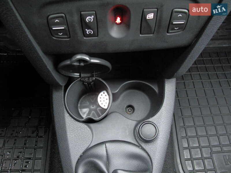 Хэтчбек Renault Sandero 2019 в Киеве фото 90 Хэтчбек Renault Sandero 2019 в Киеве