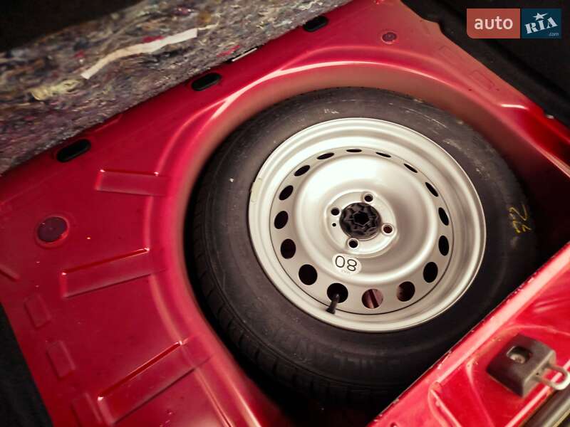 Хэтчбек Renault Sandero 2014 в Запорожье фото 39 Хэтчбек Renault Sandero 2014 в Запорожье