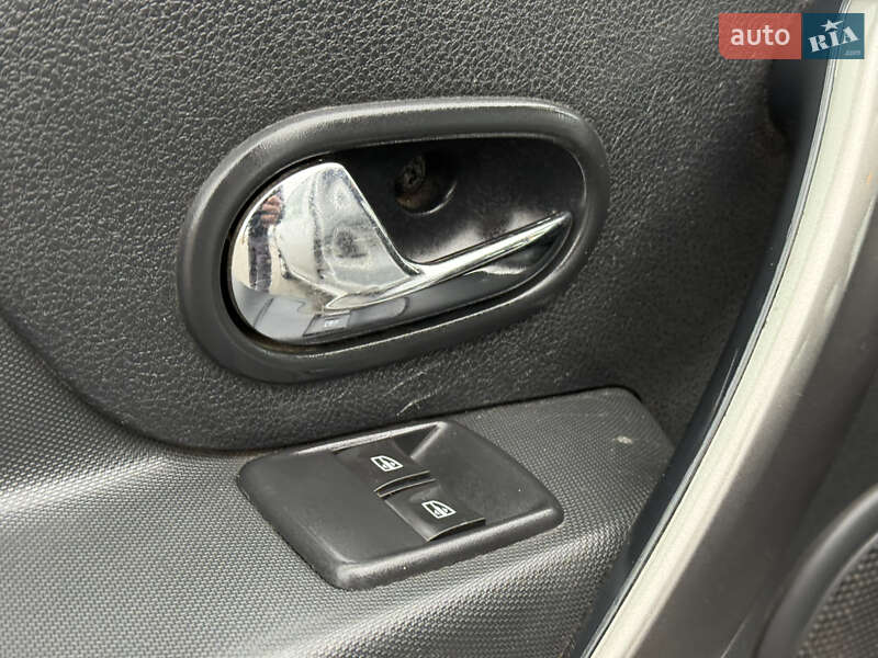 Хэтчбек Renault Sandero 2016 в Хмельницком фото 18 Хэтчбек Renault Sandero 2016 в Хмельницком