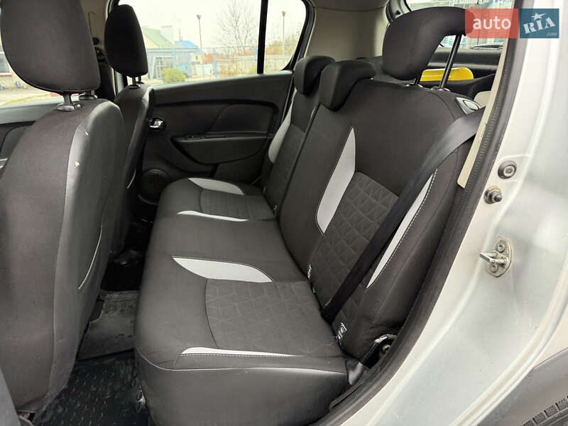 Хэтчбек Renault Sandero 2016 в Хмельницком фото 24 Хэтчбек Renault Sandero 2016 в Хмельницком