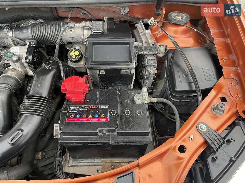 Хэтчбек Renault Sandero 2017 в Кривом Роге фото 10 Хэтчбек Renault Sandero 2017 в Кривом Роге