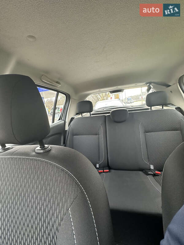 Хэтчбек Renault Sandero 2019 в Киеве фото 43 Хэтчбек Renault Sandero 2019 в Киеве