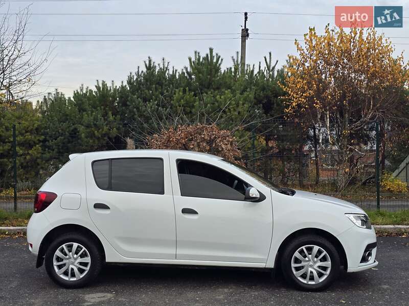 Хэтчбек Renault Sandero 2018 в Хмельницком