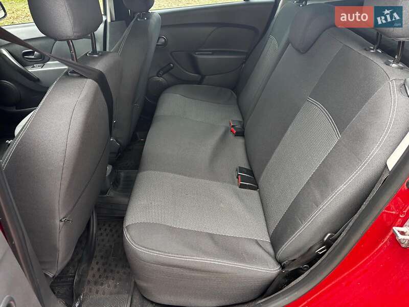 Хэтчбек Renault Sandero 2020 в Запорожье фото 13 Хэтчбек Renault Sandero 2020 в Запорожье