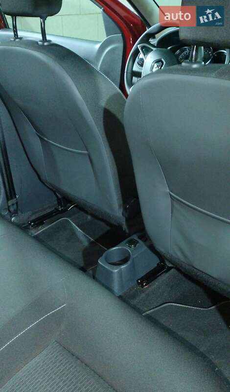 Хэтчбек Renault Sandero 2020 в Киеве фото 8 Хэтчбек Renault Sandero 2020 в Киеве
