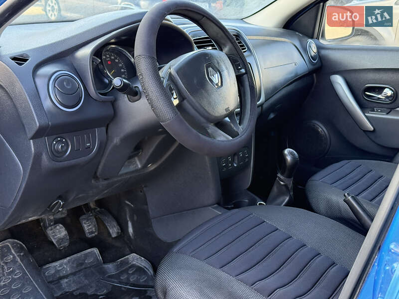 Хэтчбек Renault Sandero 2016 в Хмельницком фото 12 Хэтчбек Renault Sandero 2016 в Хмельницком