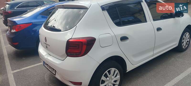 Хетчбек Renault Sandero 2019 в Києві фото 4 Хетчбек Renault Sandero 2019 в Києві