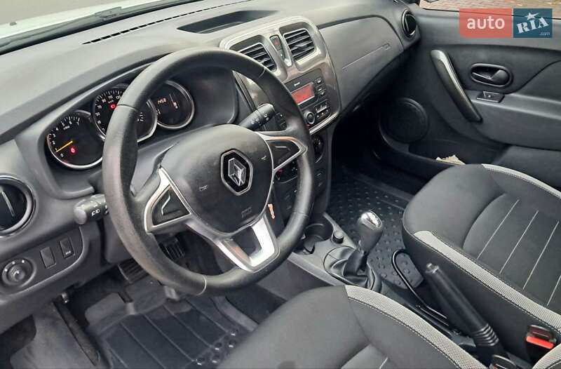 Хэтчбек Renault Sandero 2017 в Одессе фото 12 Хэтчбек Renault Sandero 2017 в Одессе