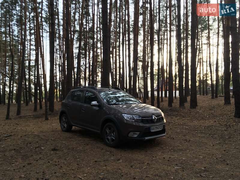 Хэтчбек Renault Sandero 2020 в Киеве