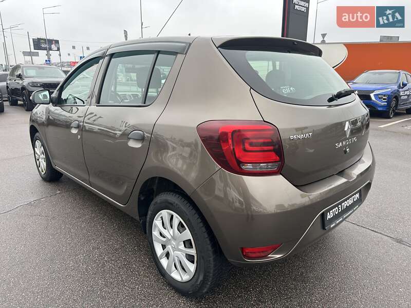 Хэтчбек Renault Sandero 2019 в Киеве