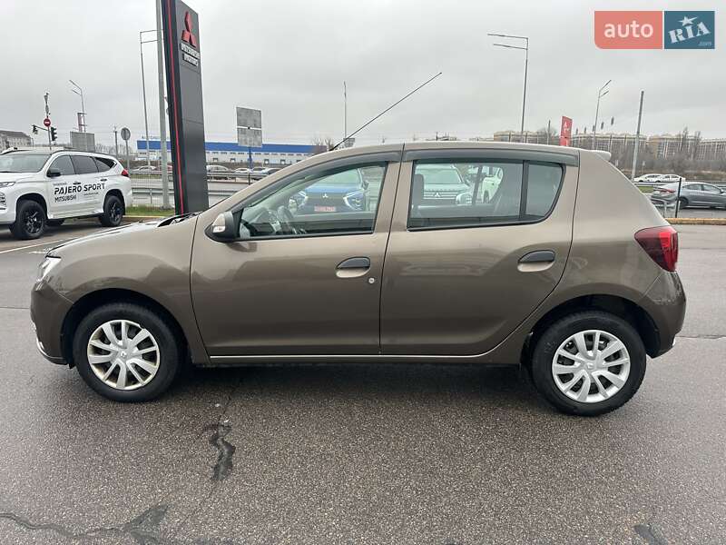 Хэтчбек Renault Sandero 2019 в Киеве