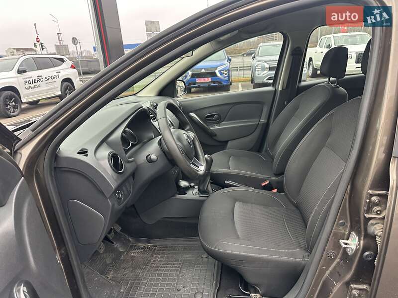 Хэтчбек Renault Sandero 2019 в Киеве