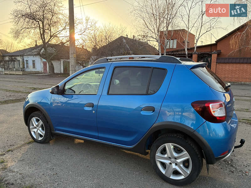 Хэтчбек Renault Sandero 2014 в Николаеве