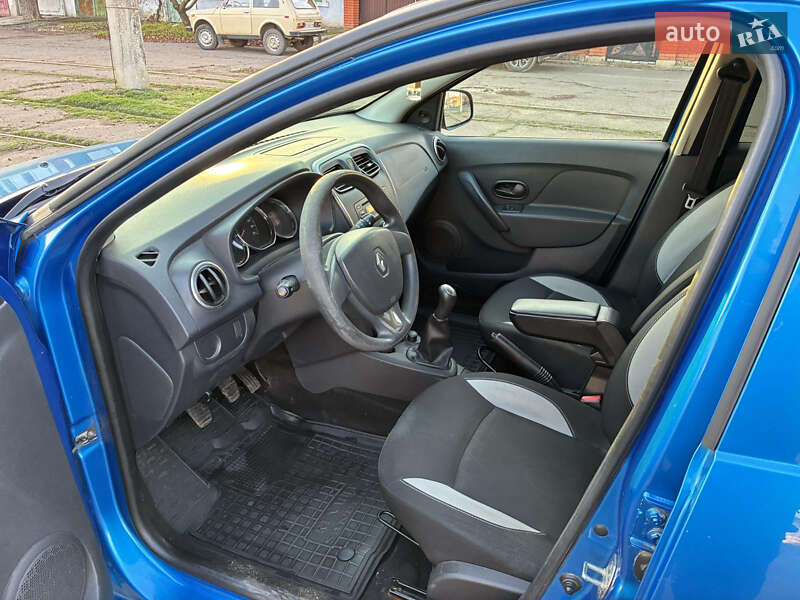 Хэтчбек Renault Sandero 2014 в Николаеве