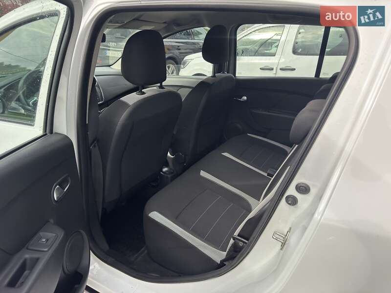 Хэтчбек Renault Sandero 2021 в Хмельницком