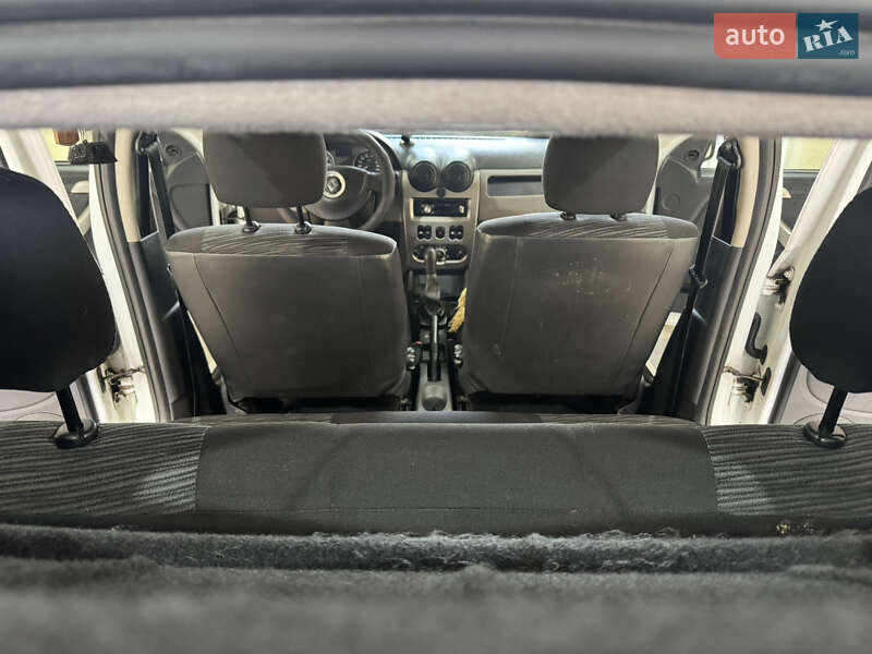 Хэтчбек Renault Sandero 2011 в Хмельницком фото 5 Хэтчбек Renault Sandero 2011 в Хмельницком