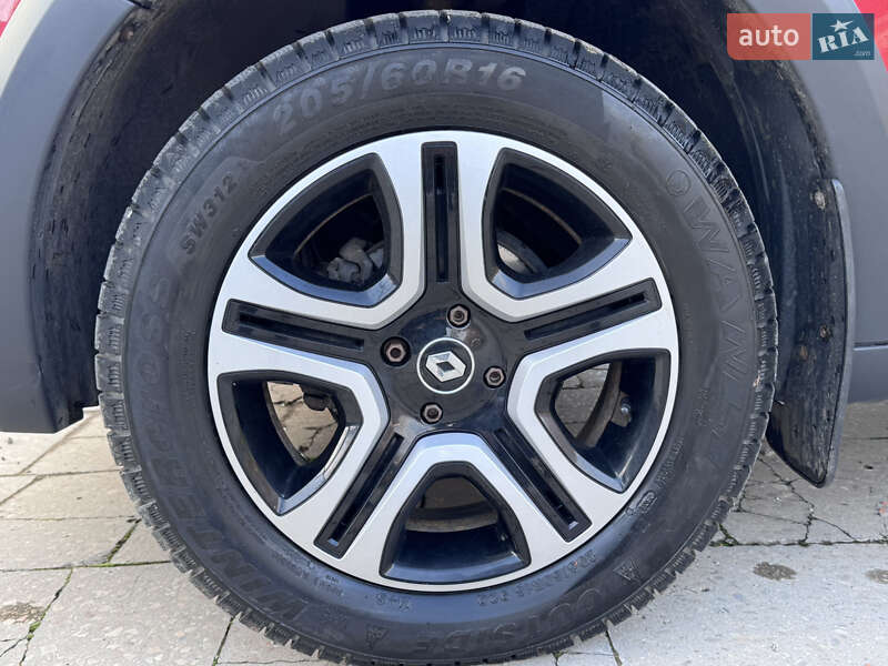 Хетчбек Renault Sandero 2015 в Полтаві