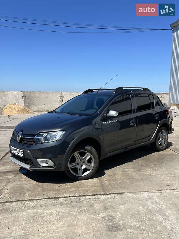 Хэтчбек Renault Sandero 2022 в Одессе