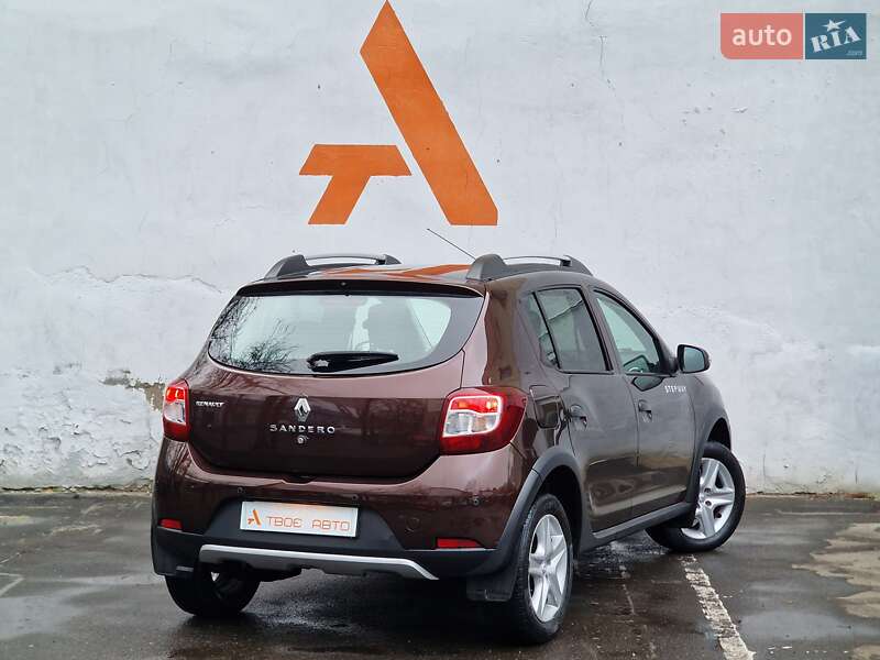 Хэтчбек Renault Sandero 2016 в Одессе