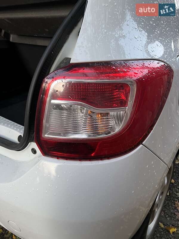 Хэтчбек Renault Sandero 2014 в Тернополе