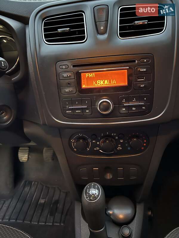 Хэтчбек Renault Sandero 2014 в Тернополе