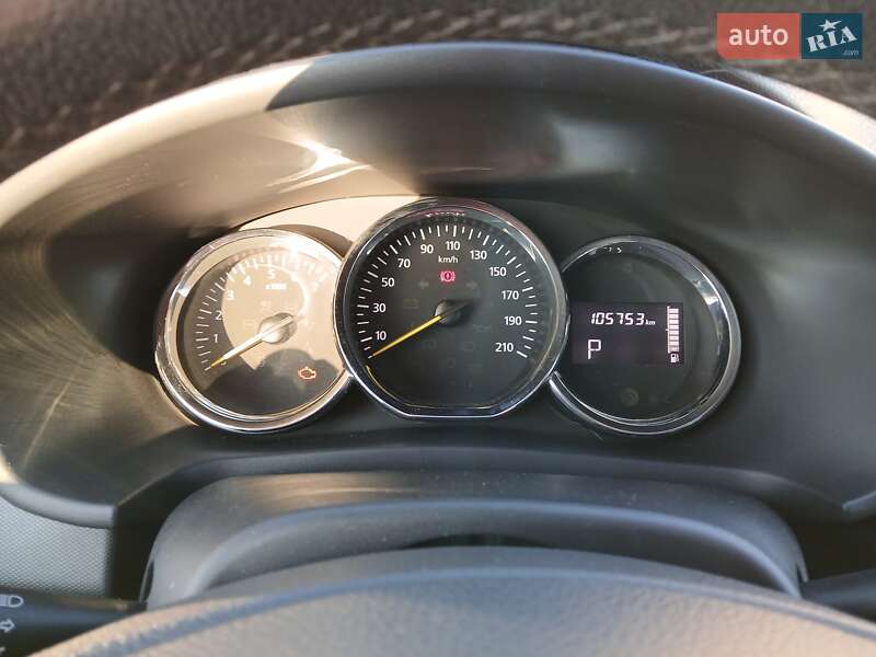 Хетчбек Renault Sandero 2015 в Львові