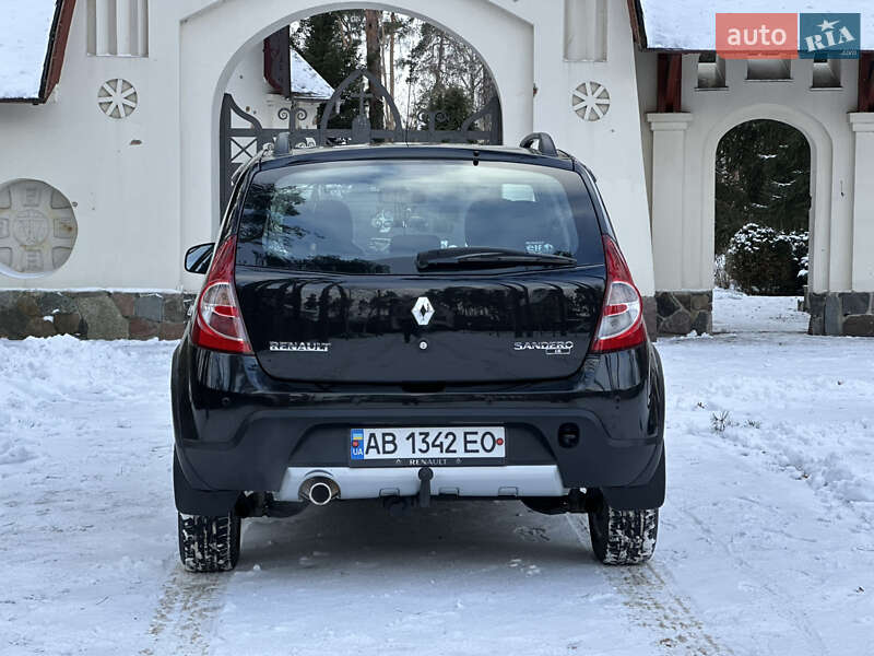 Хетчбек Renault Sandero 2012 в Києві фото 11 Хетчбек Renault Sandero 2012 в Києві