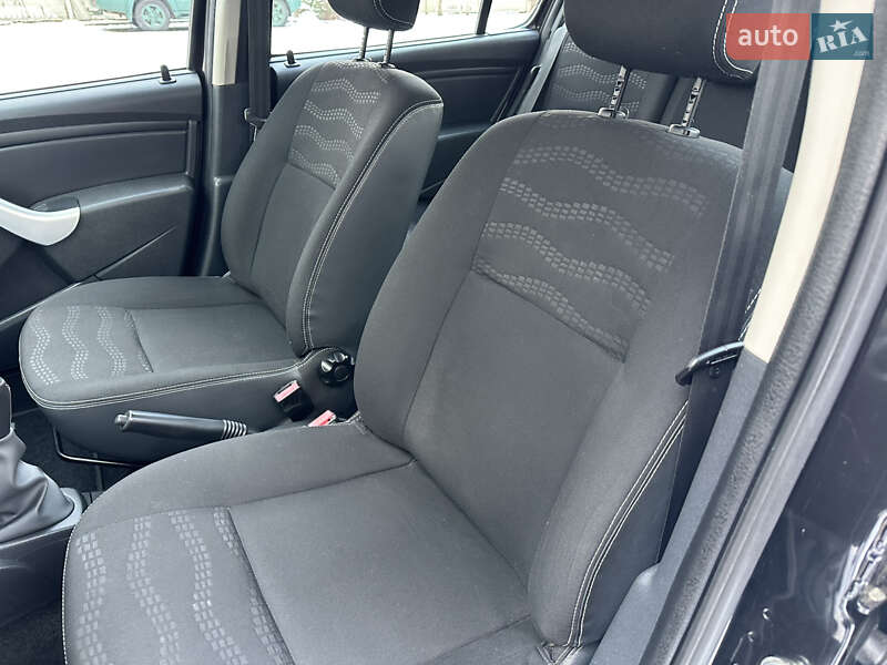 Хетчбек Renault Sandero 2012 в Києві фото 51 Хетчбек Renault Sandero 2012 в Києві