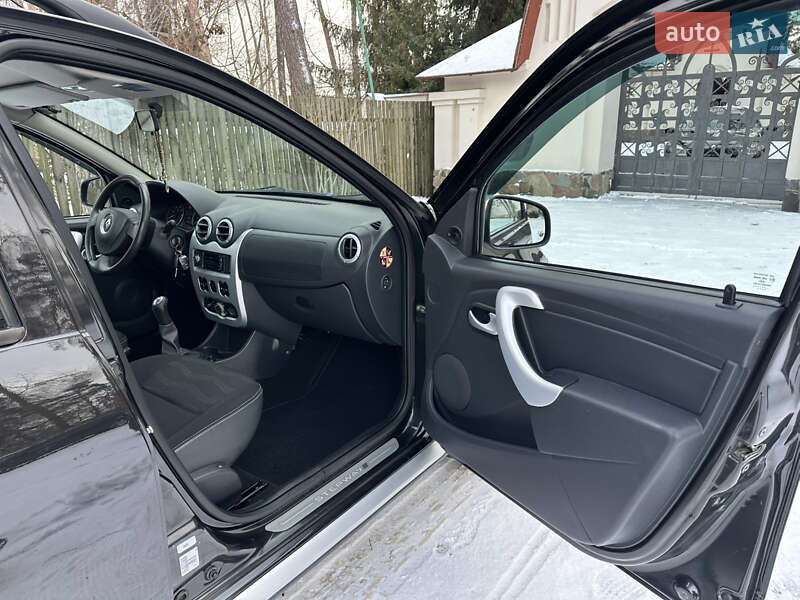 Хетчбек Renault Sandero 2012 в Києві фото 79 Хетчбек Renault Sandero 2012 в Києві