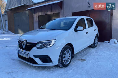 Хэтчбек Renault Sandero 2019 в Краснограде
