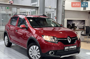 Хэтчбек Renault Sandero 2015 в Одессе