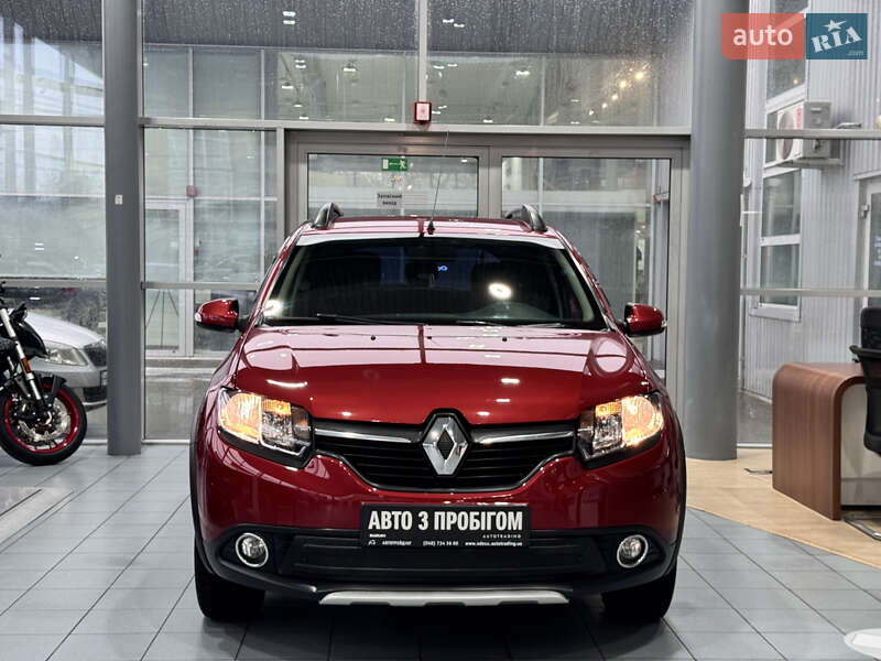 Хэтчбек Renault Sandero 2015 в Одессе