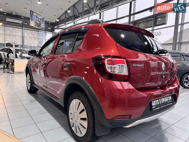 Хэтчбек Renault Sandero 2015 в Одессе