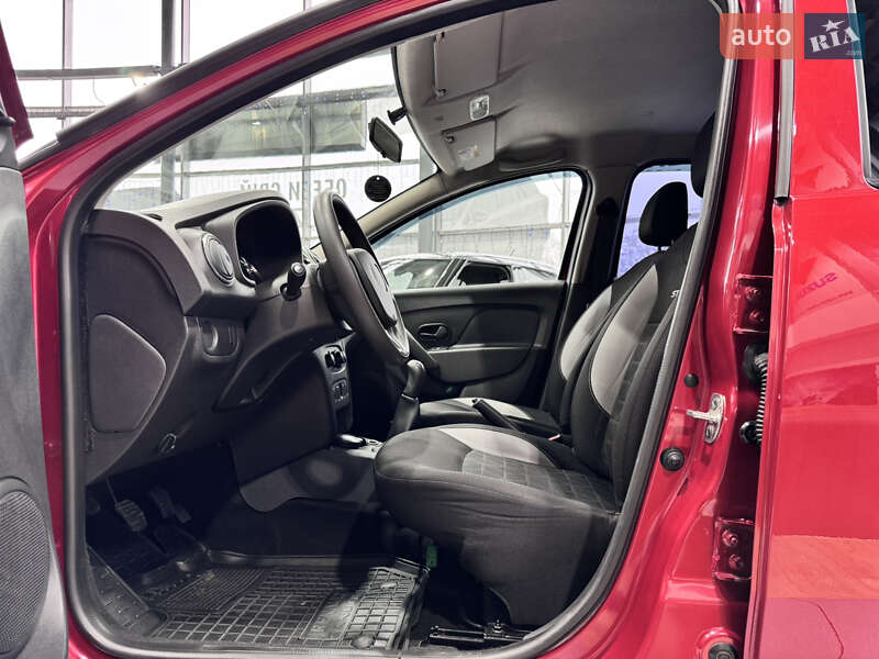 Хэтчбек Renault Sandero 2015 в Одессе